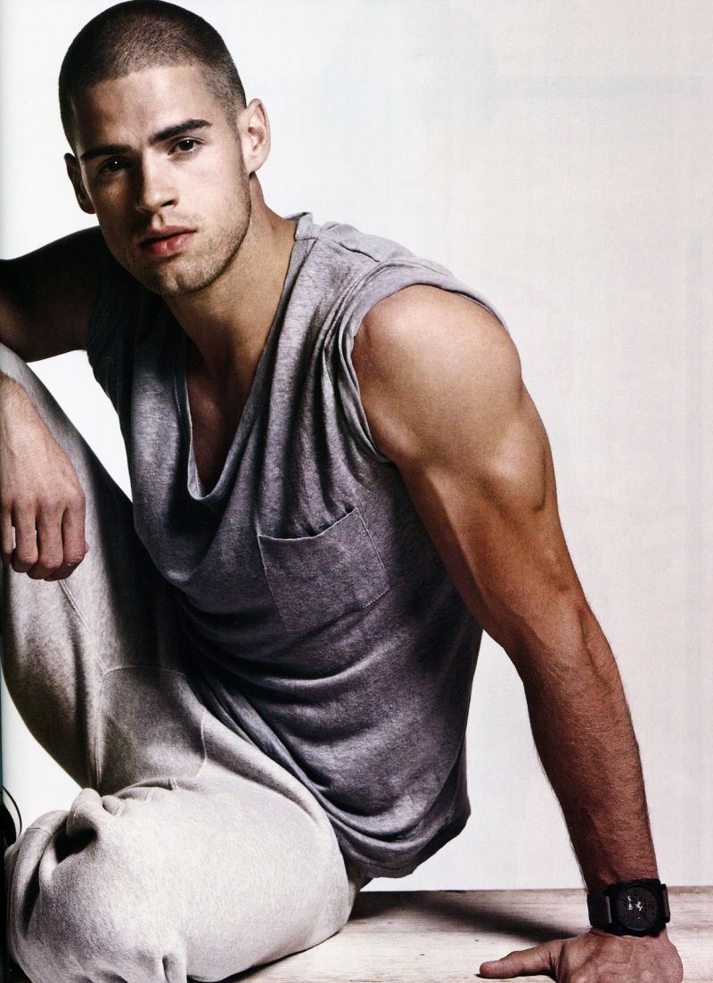 L-Officiel-Hommes-18-male-models-18175609-800-1103
